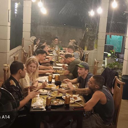 Plantation Surf Inn & Restaurant - Midigama East Exterior foto
